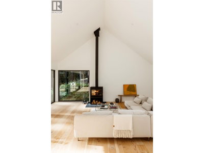 1616 JOAN AUDREY Lane | Bowen Island British Columbia | Slide Image Twenty-five