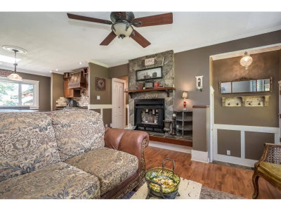 34257 WOODBINE Crescent | Abbotsford British Columbia | Slide Image Ten