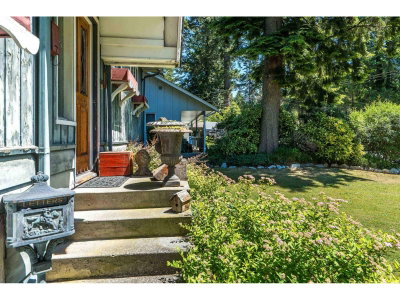 34257 WOODBINE Crescent | Abbotsford British Columbia | Slide Image Four