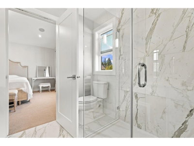 16475 21A Avenue | Surrey British Columbia | Slide Image Twenty-two