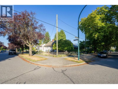505 PENTICTON Street | Vancouver British Columbia | Slide Image Nine