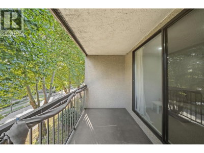 8511 ACKROYD Road | Richmond British Columbia | Slide Image Ten