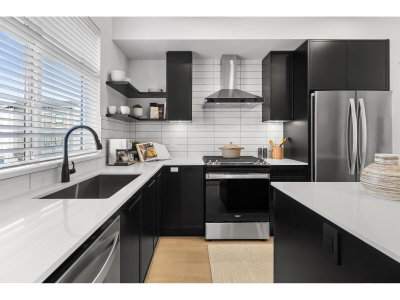 2891 MONTROSE Avenue | Abbotsford British Columbia | Slide Image Six