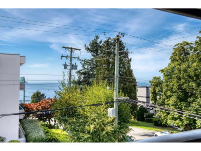 1290 MARTIN Street | White Rock British Columbia | Slide Image Thirty-one
