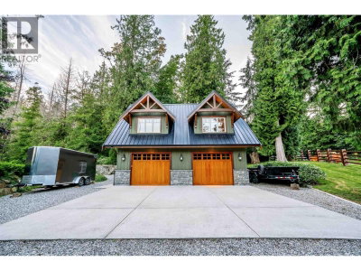 949 ARBUTUS BAY Lane | Bowen Island British Columbia | Slide Image Thirty