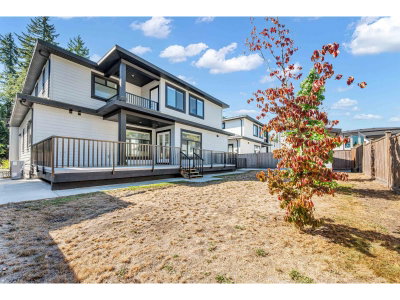 20235 27 Avenue | Langley British Columbia | Slide Image Five