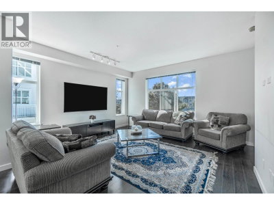 11295 PAZARENA Place | Maple Ridge British Columbia | Slide Image Three