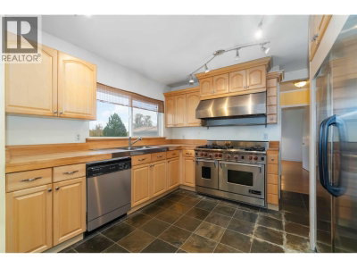 4037 NITHSDALE Street | Burnaby British Columbia | Slide Image Thirteen