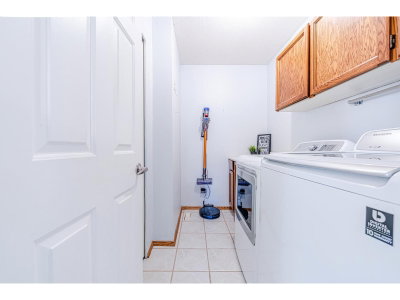 11837 WOODLYNN Court | Delta British Columbia | Slide Image Thirteen
