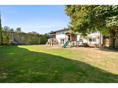 10165 BRENTWOOD Drive | Chilliwack British Columbia | Slide Image Thirty-two