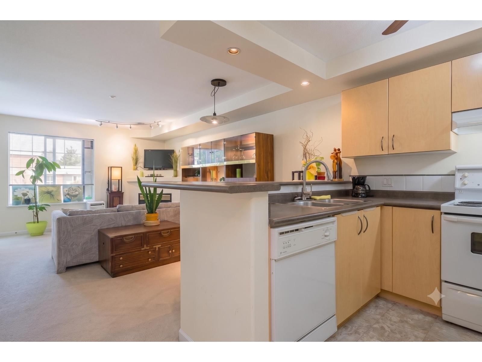 20200 56 Avenue, Langley, British Columbia V3A 8S1