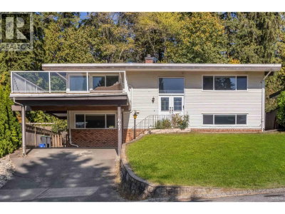 667 PLYMOUTH Drive | North Vancouver British Columbia | Slide Image One