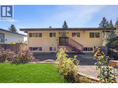 667 PLYMOUTH Drive | North Vancouver British Columbia | Slide Image Twenty-two