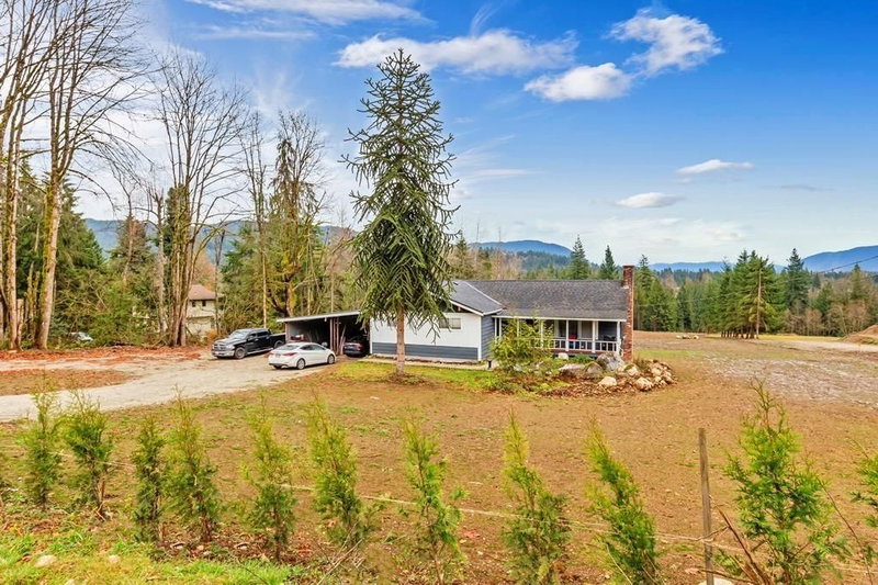 9386 CLAY Street Mission British Columbia, V4S 1G2 - 5 Bedrooms Home For Sale