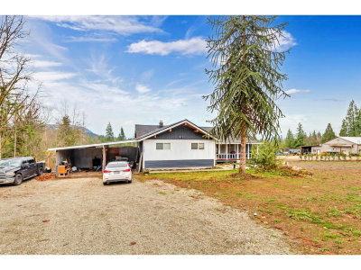 9386 CLAY Street | Mission British Columbia | Slide Image Four