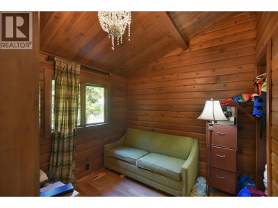 611 GOWER POINT Road | Gibsons British Columbia | Slide Image Fourteen