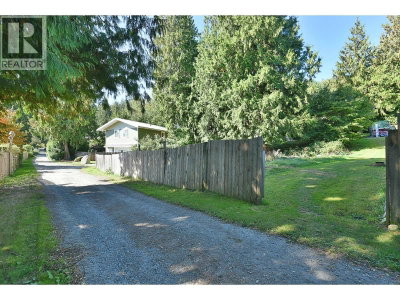 611 GOWER POINT Road | Gibsons British Columbia | Slide Image Twenty-eight