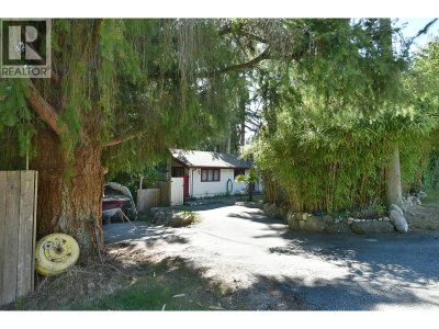 611 GOWER POINT Road | Gibsons British Columbia | Slide Image Thirty-three