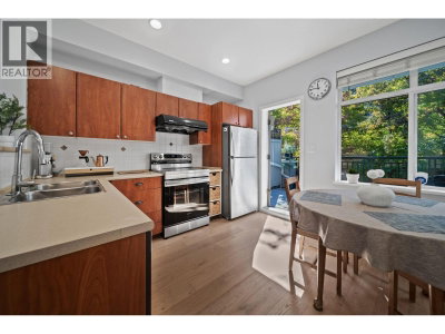 6528 DENBIGH Avenue | Burnaby British Columbia | Slide Image Twelve