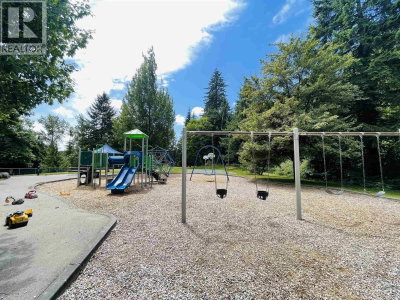 9151 FOREST GROVE Drive | Burnaby British Columbia | Slide Image Thirty-two