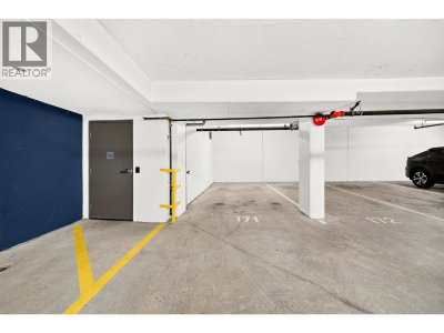 6033 GRAY Avenue | Vancouver British Columbia | Slide Image Thirty-one