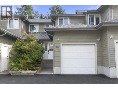 40200 GOVERNMENT Road | Squamish British Columbia | Slide Image Two