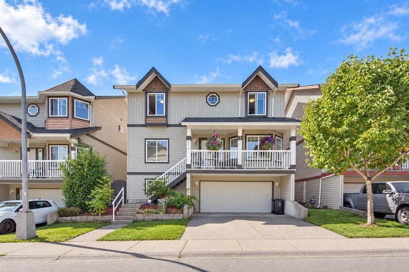 6615 205 Street Langley British Columbia, V2Y 2X8 - 4 Bedrooms Home For Sale