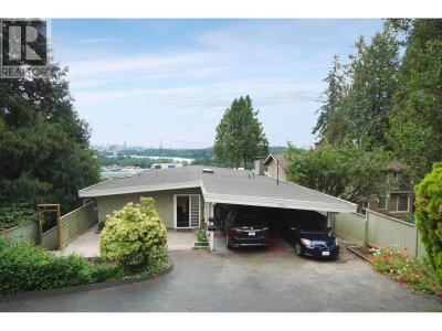 850 ESQUIMALT Avenue | West Vancouver British Columbia | Slide Image Two