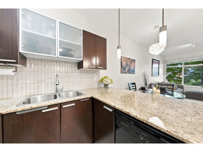 10499 UNIVERSITY Drive | Surrey British Columbia | Slide Image Twelve