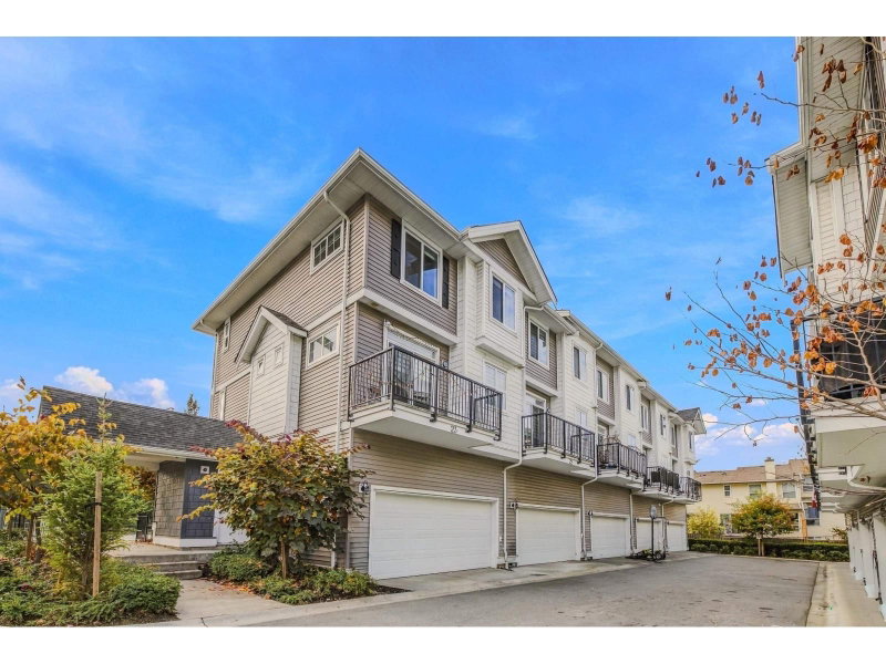 2033 MCKENZIE Road Abbotsford British Columbia, V2S 3Z6 - 4 Bedrooms Home For Sale