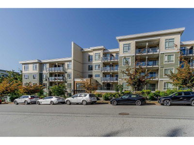 13789 107A Avenue | Surrey British Columbia | Slide Image Two