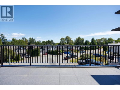 970 LAUREL Court | Coquitlam British Columbia | Slide Image Thirteen