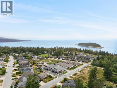 5522 MCCOURT Road | Sechelt British Columbia | Slide Image Seven
