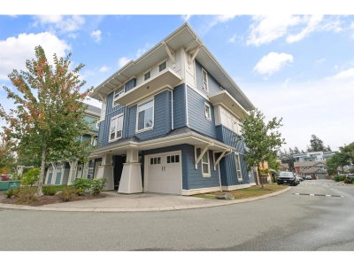 45290 SOOWAHLIE Crescent | Chilliwack British Columbia | Slide Image One