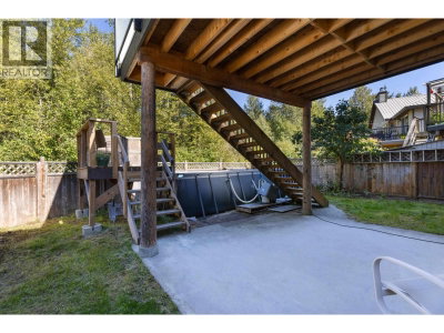 7467 PROSPECT Street | Pemberton British Columbia | Slide Image Thirty-four