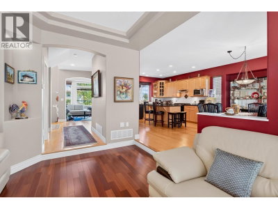 1708 PADDOCK Drive | Coquitlam British Columbia | Slide Image Ten