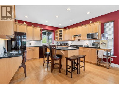 1708 PADDOCK Drive | Coquitlam British Columbia | Slide Image Eleven