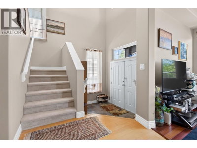 1708 PADDOCK Drive | Coquitlam British Columbia | Slide Image Fifteen
