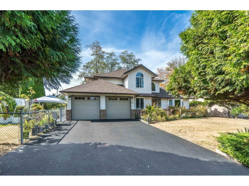 18156 CLAYTONWOOD Crescent Surrey British Columbia, V3S 7T5 - 4 Bedrooms Home For Sale