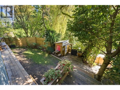 2787 PANORAMA Drive | North Vancouver British Columbia | Slide Image Thirty