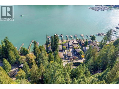 2787 PANORAMA Drive | North Vancouver British Columbia | Slide Image Thirty-seven
