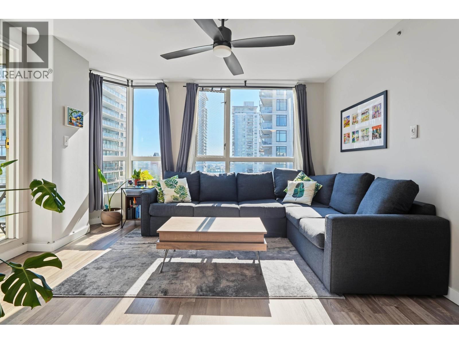 55 TENTH Street, New Westminster, British Columbia V3M 6R5