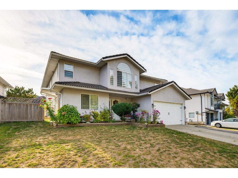 3149 GOLDFINCH Street Abbotsford British Columbia, V2T 5R8 - 6 Bedrooms Home For Sale