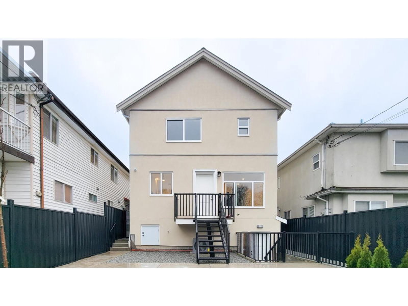 3433 23RD Avenue Vancouver British Columbia, V5R 1C1 - 3 Bedrooms Condo For Sale