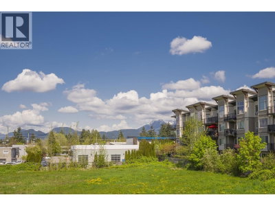 11900 228 Street | Maple Ridge British Columbia | Slide Image Seventeen