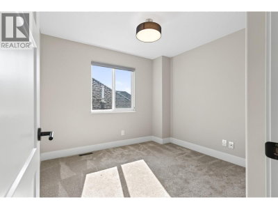2909 MEADOWVISTA Place | Coquitlam British Columbia | Slide Image Thirty