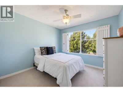 24070 HILL Avenue | Maple Ridge British Columbia | Slide Image Seventeen