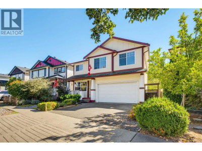 24070 HILL Avenue | Maple Ridge British Columbia | Slide Image Two