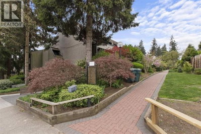 7377 SALISBURY Avenue | Burnaby British Columbia | Slide Image Seventeen