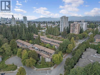 7377 SALISBURY Avenue | Burnaby British Columbia | Slide Image Nineteen